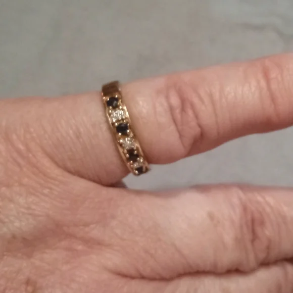 10K Gold Diamond and Sapphire Ring - Picture 1 of 5